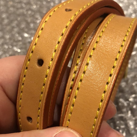 LOUIS VUITTON Replacement Vachetta Leather Shoulder Strap with LV Clasps - Picture 15 of 15